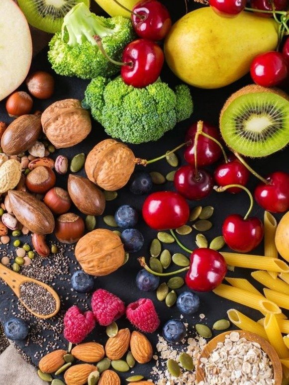 ¡Alerta Roja! Este Hábito Diario Crucial (y una Vitamina Clave) Que Millones de Mayores Ignoran y Está Costándoles Su Salud Vascular