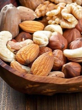 El secreto que NADIE le cuenta: 3 frutas secas que transformarán sus noches y frenarán las idas al baño (¡No ignore el error final!)
