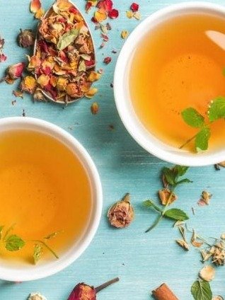 ¿Cansancio Extremo? Tu Tiroides Podría Estar Sufriendo: Descubre 5 Plantas Ancestrales y el ERROR Fatal que Debes Evitar HOY Mismo