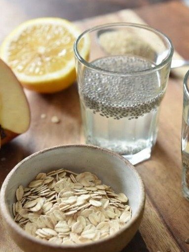 ¡Deja de Sentirte Cansado e Hinchado! Tus Riñones Te Piden a Gritos ESTOS 7 Alimentos (y el Hábito Matutino que Transforma Tu Energía)