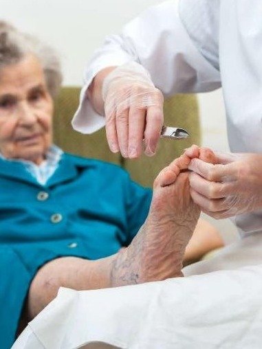 ¡Alerta! Si Tienes Hongos en las Uñas, ESTE Hábito Diario Es la Clave (y el 99% lo Ignora)