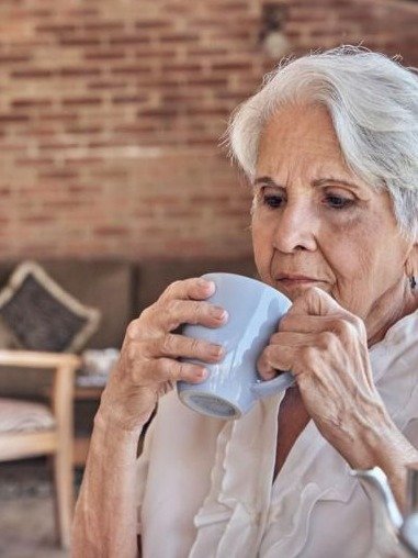 ¡Alerta! Tu Tiroides te Está Apagando en Silencio: Las 7 Señales Clave y la Guía Natural que NUNCA te Contaron (¡Evita el error más común!)
