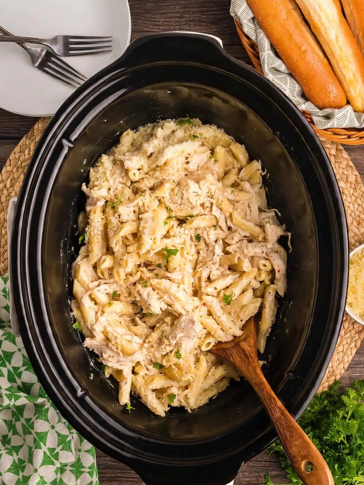 Forget Olive Garden! This Viral Slow Cooker Chicken Pasta Is Your New Weeknight Obsession (And So Easy!)