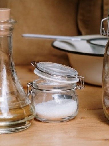 The 2 Kitchen Staples That Erase Years From Your Face (The Beauty Industry Hopes You NEVER Discover This!)
