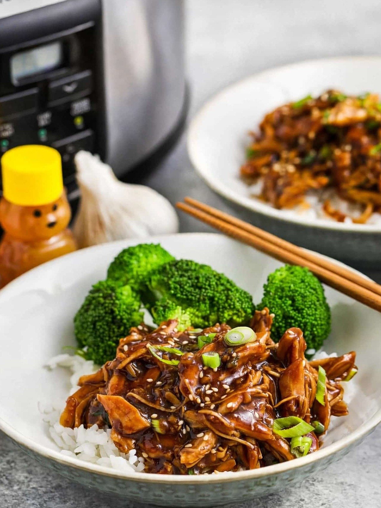 Forget Takeout! This 5-Minute Prep Crockpot Honey Garlic Chicken Is So Good, It'll Become Your Weekly Obsession.