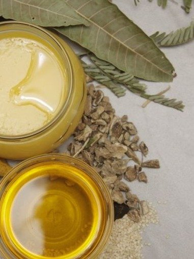 El Secreto OCULTO en Tu Cocina: ¡Esta Pasta Amarilla Borra Arrugas y Manchas Oscuras Como Por Arte de Magia!