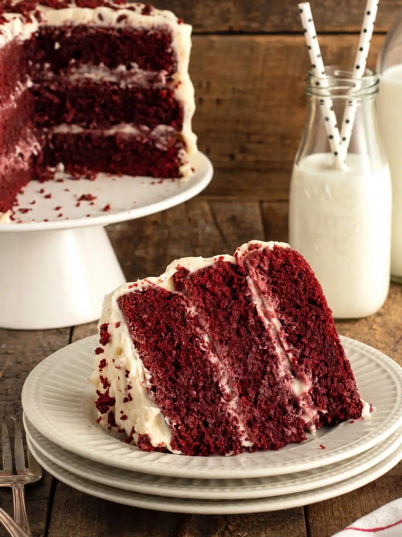 Unlock the Secret to the Most Irresistible Red Velvet Cake Ever – Your Guests Will BEG for the Recipe!