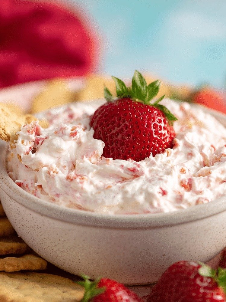 You Won't Believe This! The 5-Minute Creamy Strawberry Shortcake Dip That's About to Go VIRAL